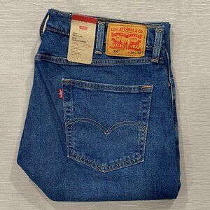 Levis 505 Regular Mens Size 38 x 32 Straight Leg Medium Wash Denim Jeans